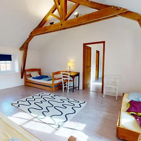 Holiday home Les Fragonnettes Saint-Julien-des-Landes